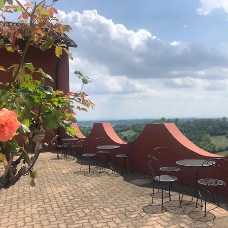 Tenuta Tenaglia * Serralunga di Crea