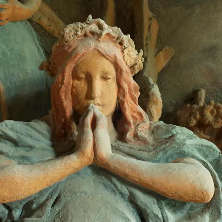 مزرعة للإقامة Tenuta Tenaglia