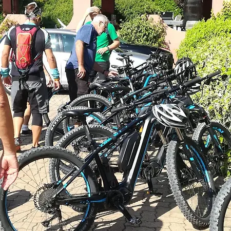 Tenuta Tenaglia Serralunga di Crea